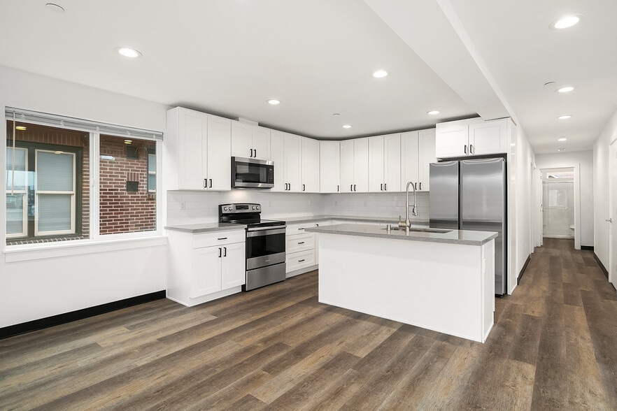 Kitchen - 5004 7th Ave NE