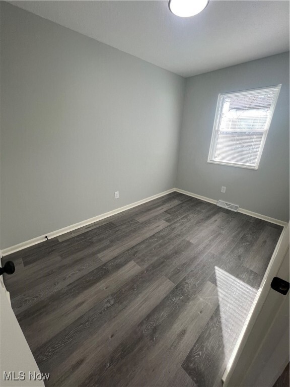 Building Photo - 2559 Edwin Ave