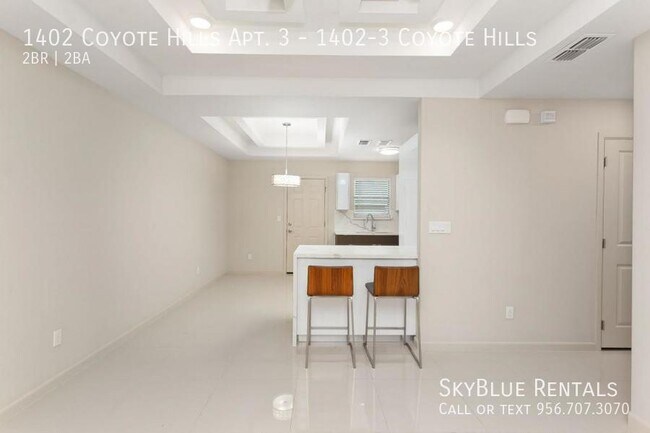 Building Photo - 1402 Coyote Hls