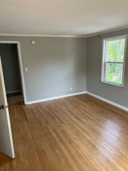 Building Photo - 1505 Giddings Ave SE