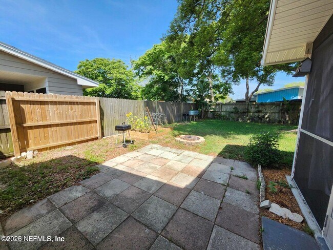 Building Photo - 126 Phoenetia Dr