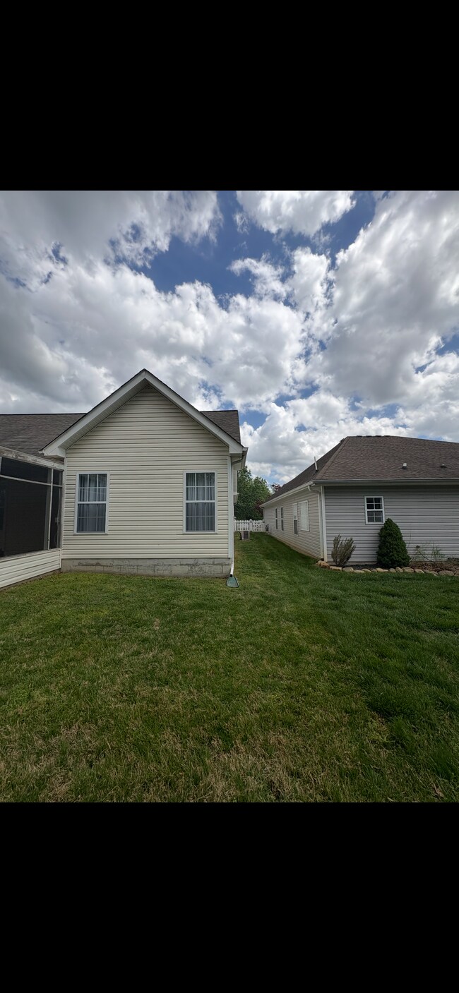 Building Photo - 2619 Kingsley Ct