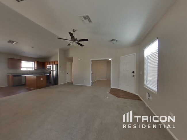 Building Photo - 40059 W Thornberry Ln