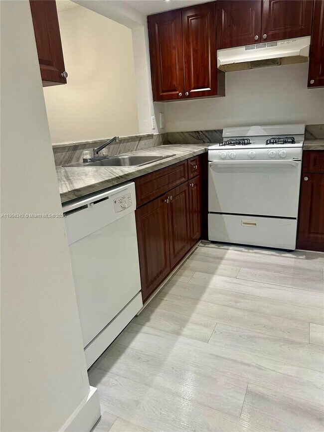 Primary Photo - 18007 NW 68th Ave