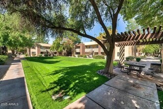 Building Photo - 4101 W Union Hills Dr