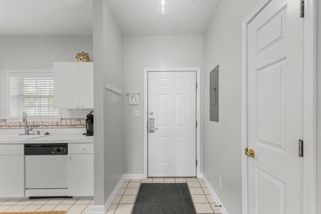 Building Photo - 5751 Oyster Catcher Dr