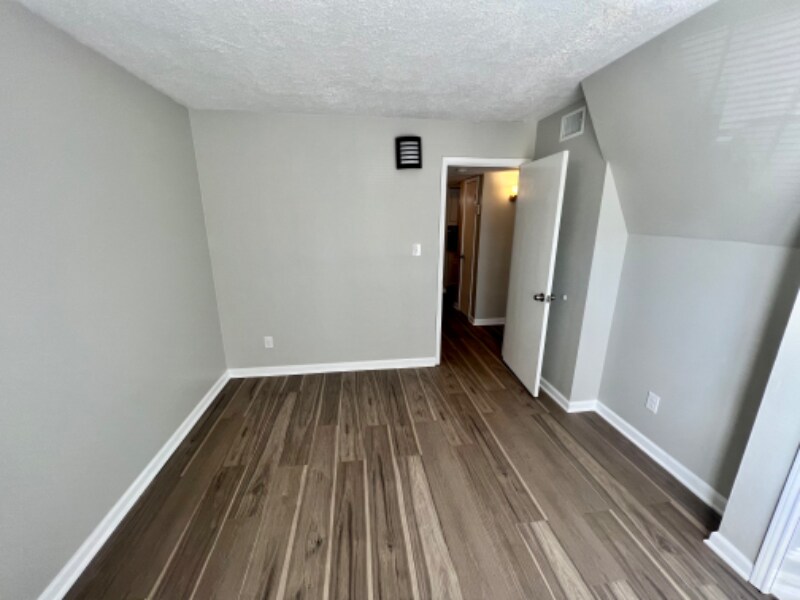 Building Photo - 13456 Lord Dunbore Pl