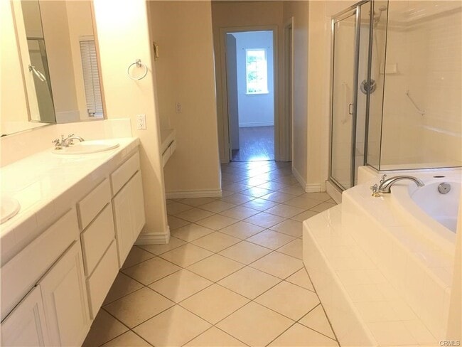Building Photo - 5677 Carmello Ct