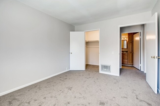 Building Photo - Fantastic Updated 1 Bedroom Condo in Missi...
