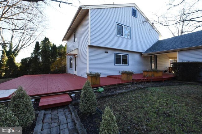 Building Photo - 111 Biscayne Ct