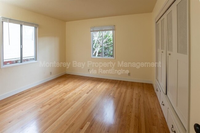 Building Photo - 581 Figueroa St