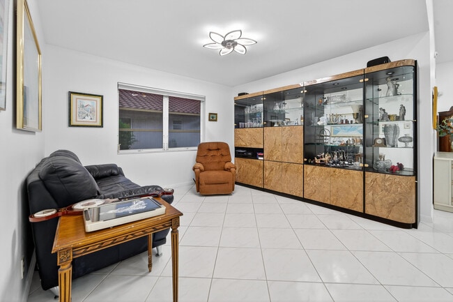 Building Photo - 6147 Waldwick Cir