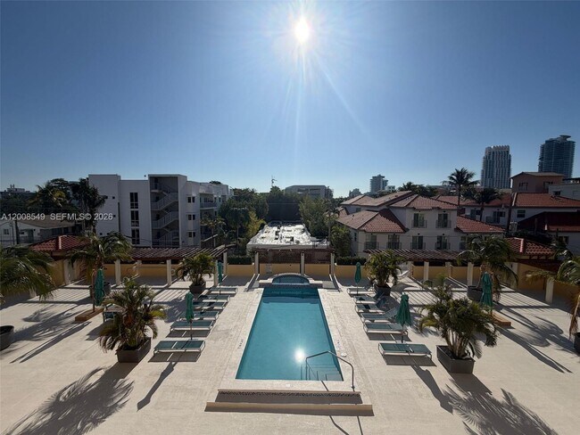 Building Photo - 227 Michigan Ave