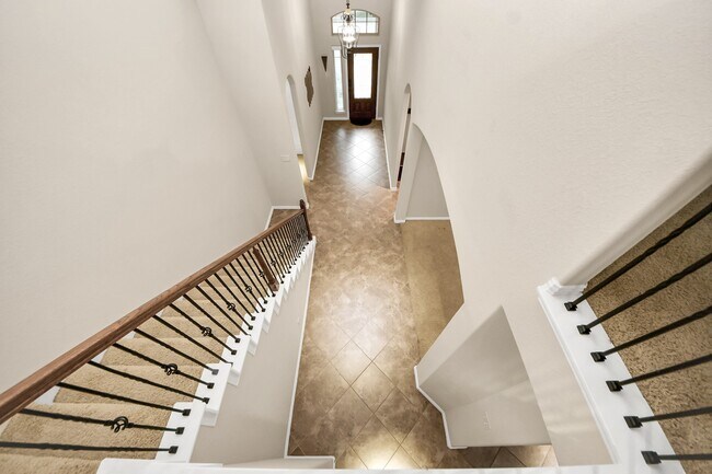 Building Photo - 12131 Cove Ridge Ln