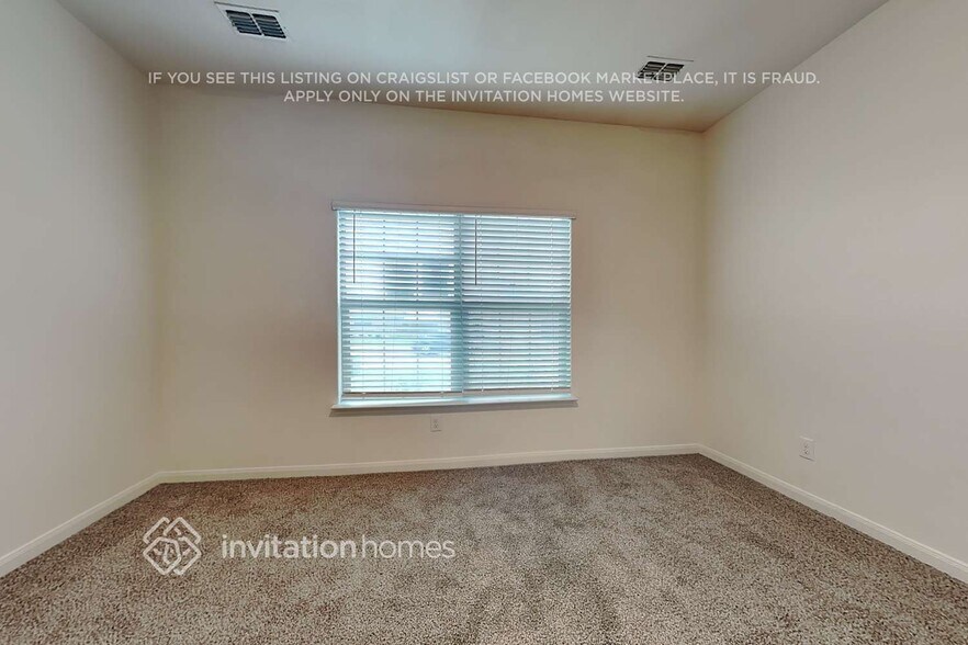 Building Photo - 3032 Chico Dr
