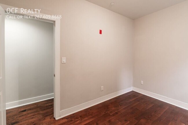 Building Photo - 46 S 44th St