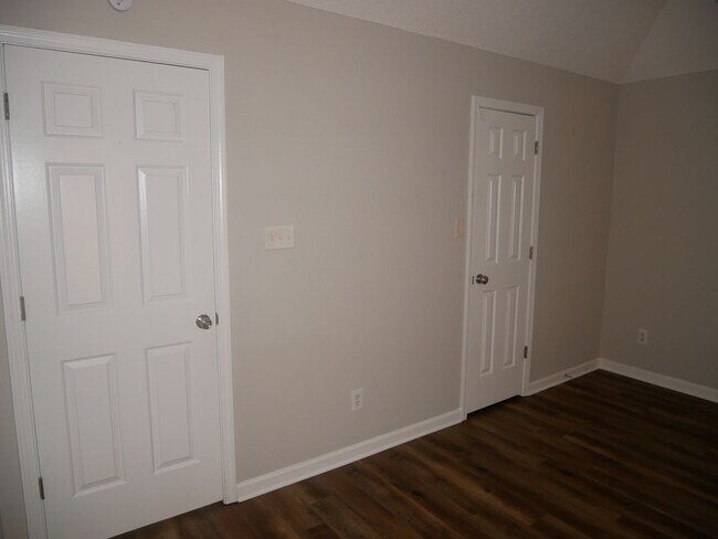 Building Photo - 7609 Clarkfield Pl