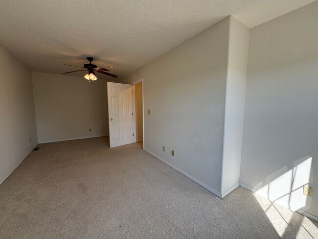 Building Photo - 318 Carmel Valley Way