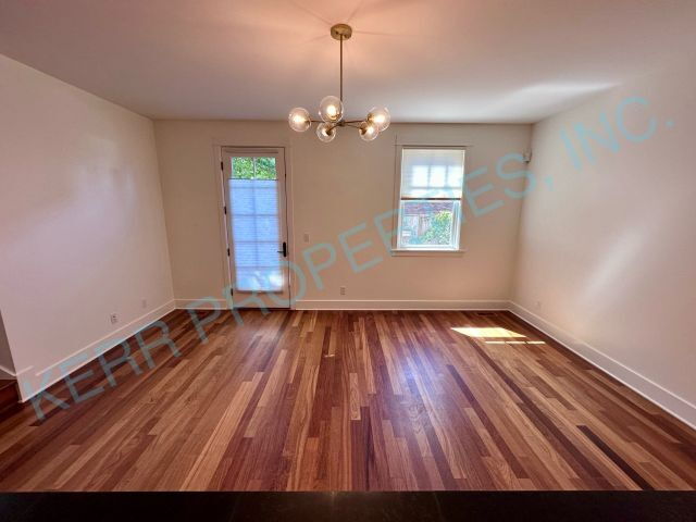 Building Photo - Locating occupants for the property owner! Charming 3-Bedroom Retreat with 2.5 Baths and Spacious...