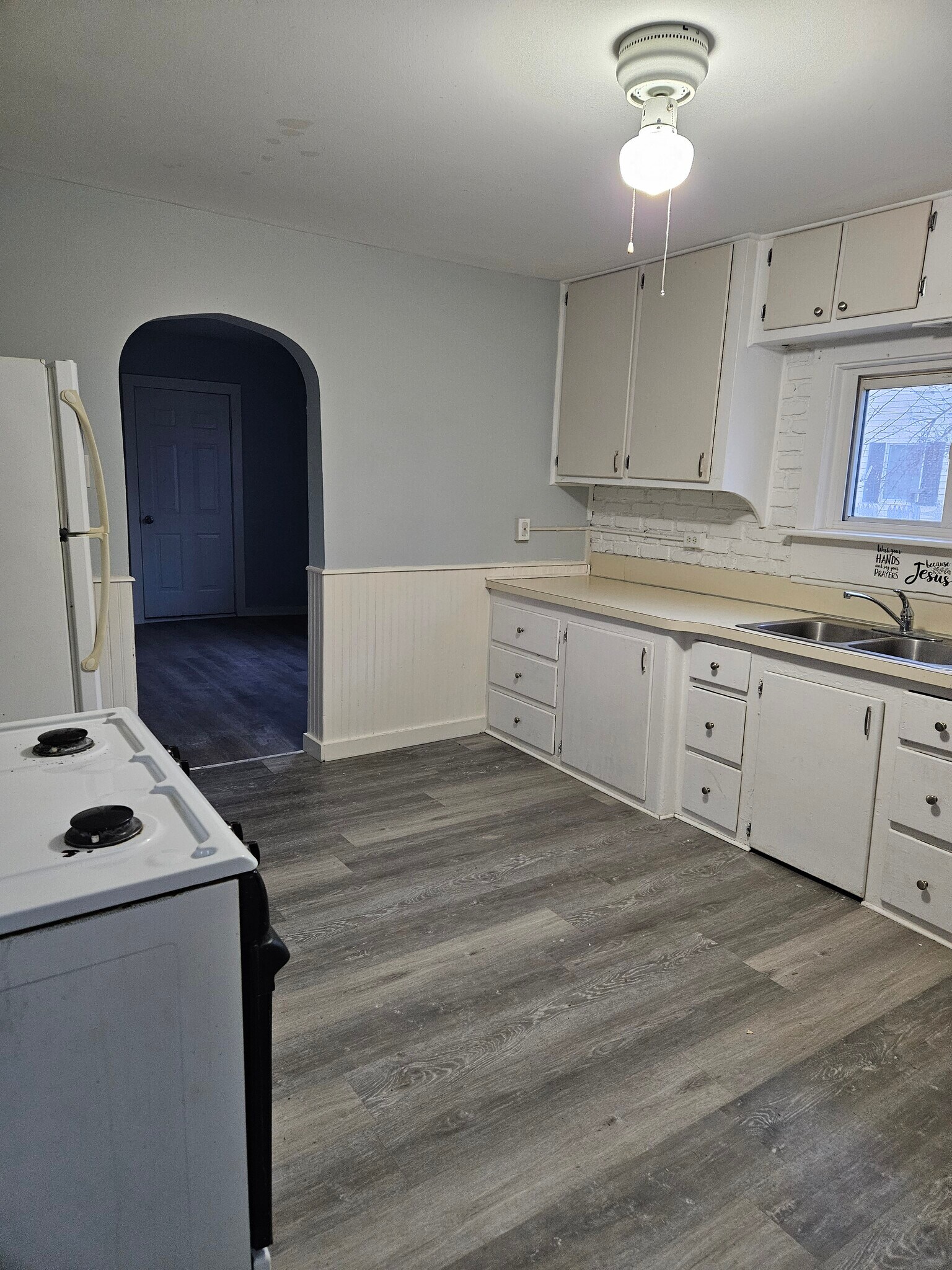 Building Photo - 315 W Thomas St