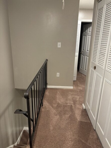 Building Photo - 1495 Lowell Ct