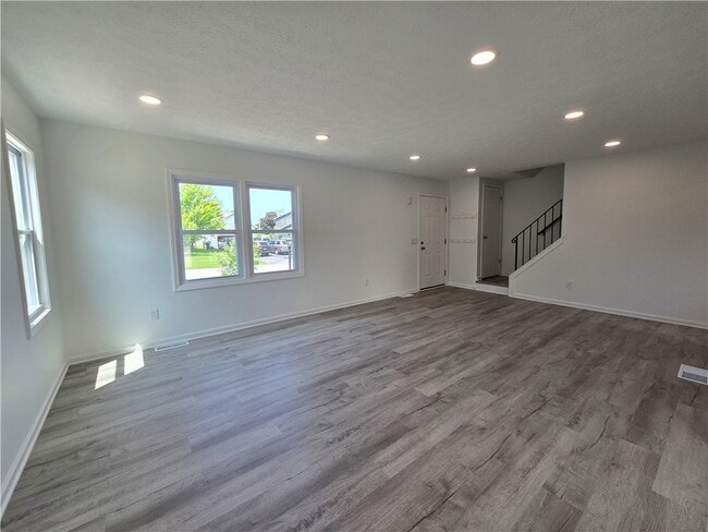 Building Photo - 51 Grangerford Heights