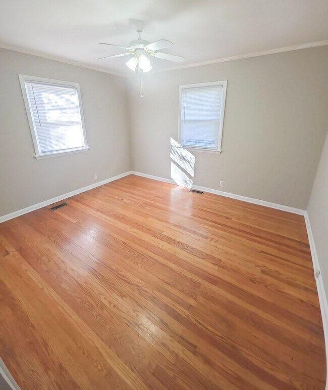 Building Photo - Spacious 3 Bedroom Home with Limited-Time $500 Move-In Special