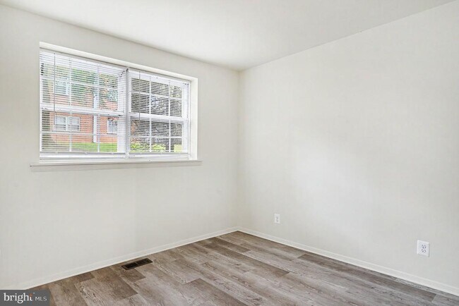 Building Photo - 208 Timber Trail