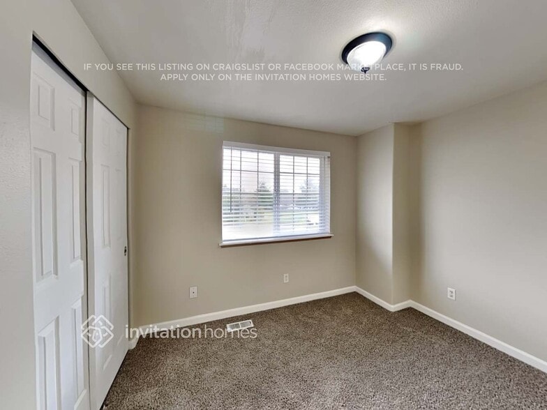 Building Photo - 14015 80th Ave Ct E
