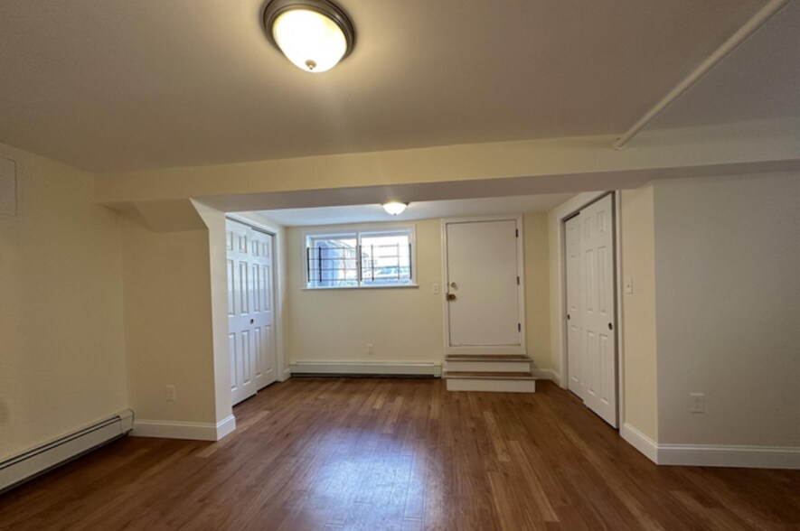 Building Photo - 381 Harvard St