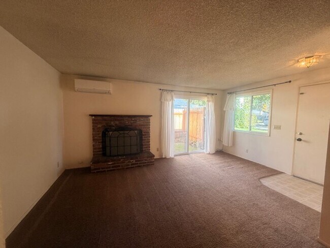 Building Photo - FRPLLC01