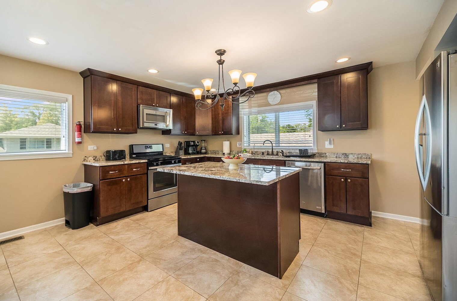 Building Photo - 16 W Edward St