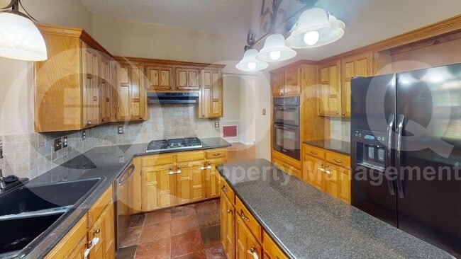 Building Photo - 402 Baltusrol Cir