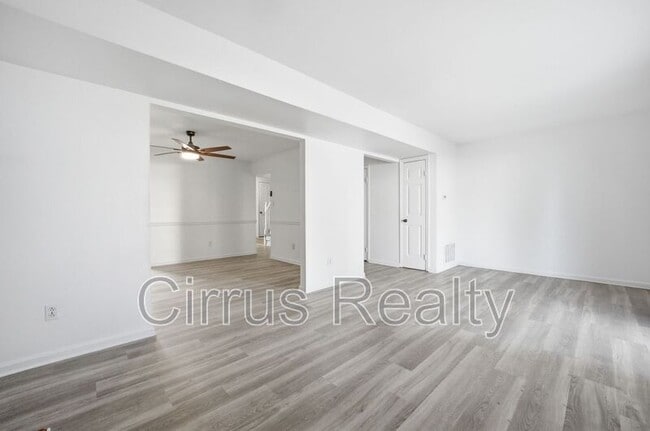 Building Photo - 4309 Midhurst Ln