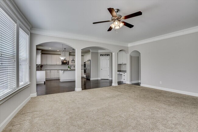 Building Photo - 314 Bella Rose Dr