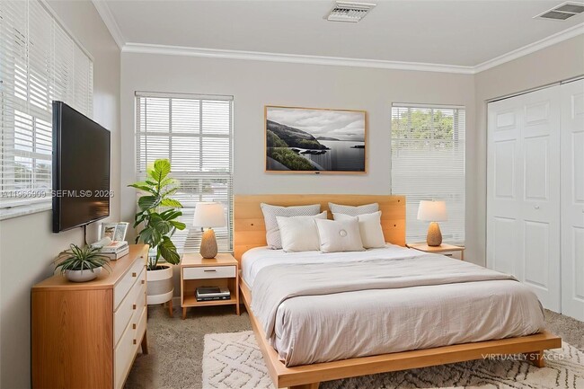 Building Photo - 1443 7th St