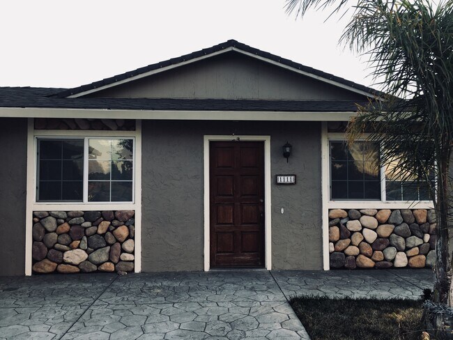 Building Photo - 1111 Central Ave