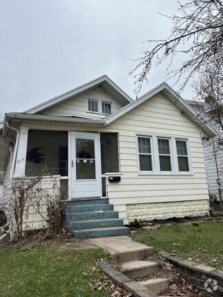 Building Photo - 815 Mahlon St