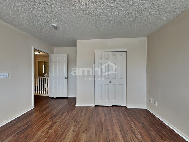 Building Photo - 4060 Orleans St