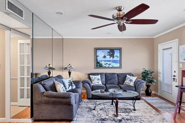 Building Photo - 761 John Ringling Blvd