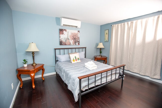 Building Photo - 107 Navaho Ct