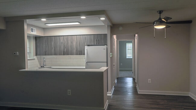 Building Photo - Lansdowne Station Apartments