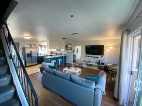 Building Photo - 2 Bed / 2.5 Bath Condo in La Mesa