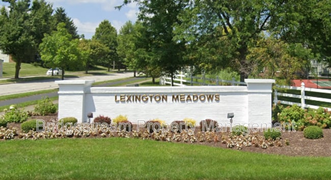 Building Photo - 6615 Hedington Square