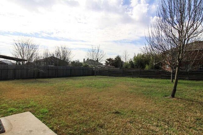 Building Photo - 12912 Latchwood Ln