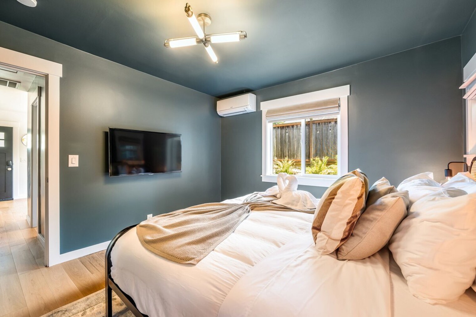 Building Photo - 8515 29th Ave NW