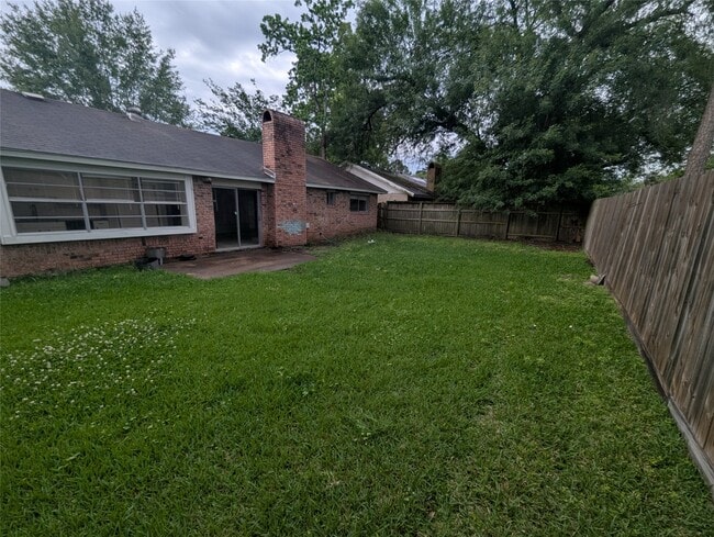 Building Photo - 15267 Morning Dove Dr