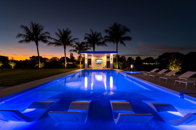 Building Photo - 3521 Glenwood Ct