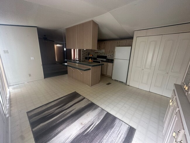 Building Photo - 3-bedroom, 2-bathroom Mobile Home Now Avai...