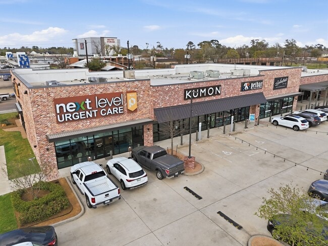 Building Photo - 4102 Sherwood Ln